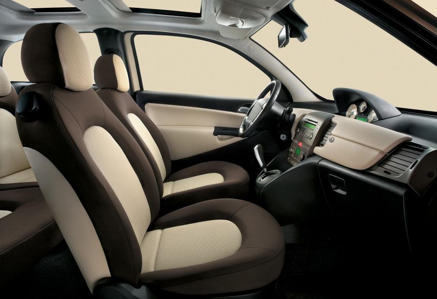  Lancia Ypsilon 2003 года  (фото 105 из 114)